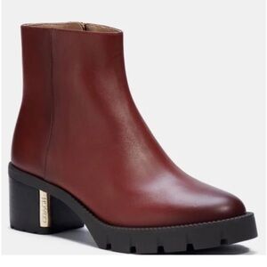 Coach Chrissy Lug Sole Booties Ankle Boots Red Mocha Size 7